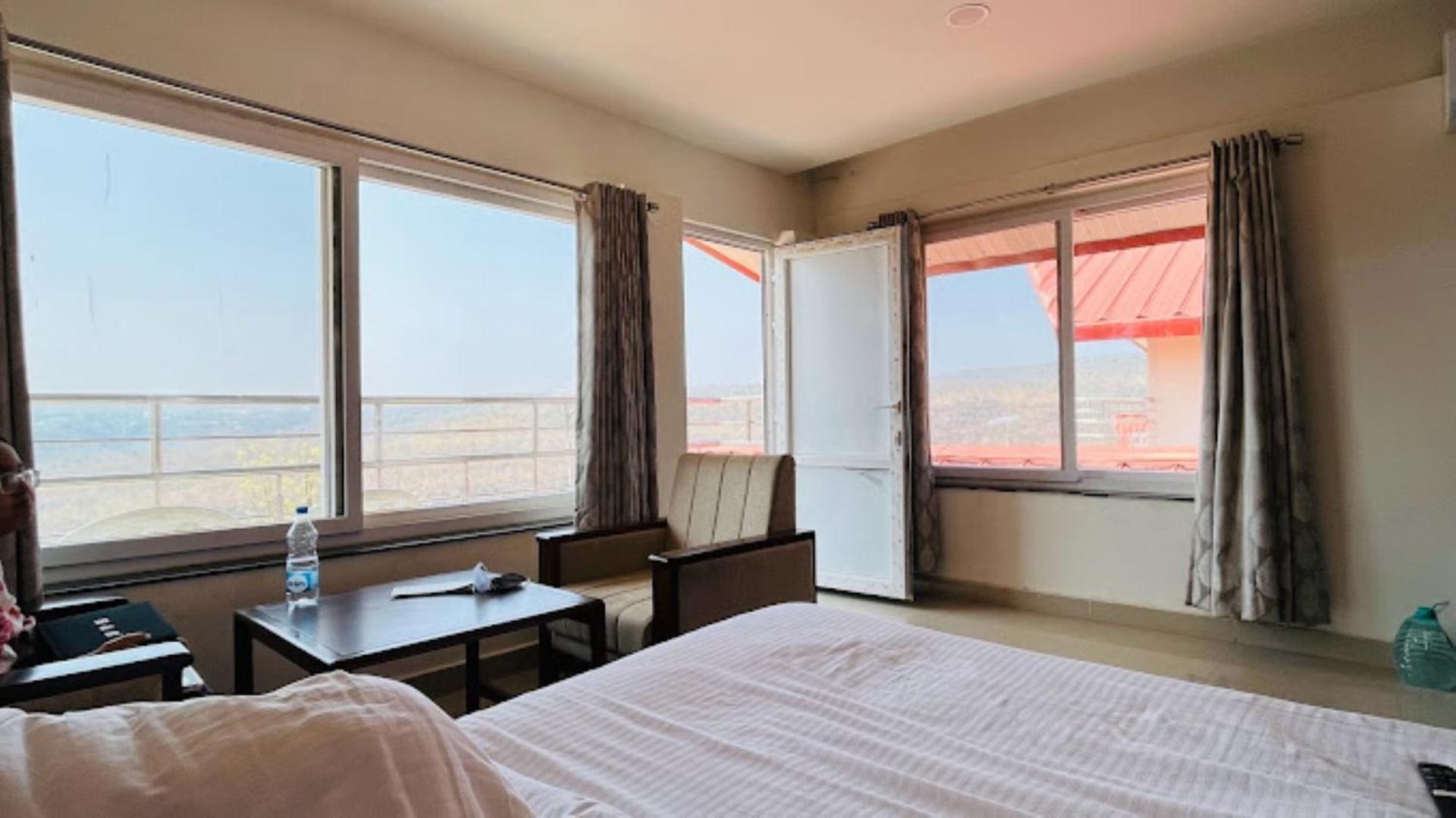 Hotel Haritha , Eegalapenta Srisailam Екстериор снимка